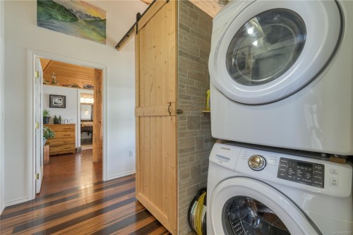 321 Harbour Rd, Coal Harbour, BC 