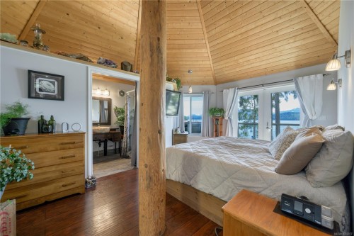 321 Harbour Rd, Coal Harbour, BC 