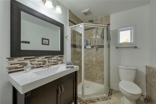 321 Harbour Rd, Coal Harbour, BC 