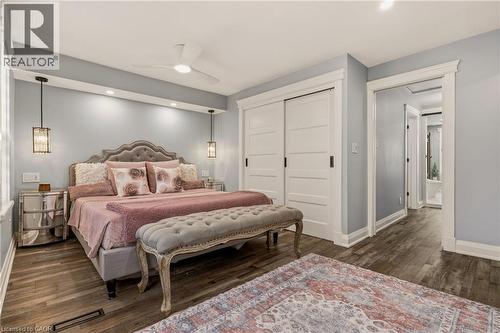 14 Mars Avenue, Hamilton, ON - Indoor Photo Showing Bedroom