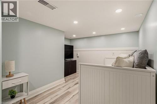 14 Mars Avenue, Hamilton, ON - Indoor