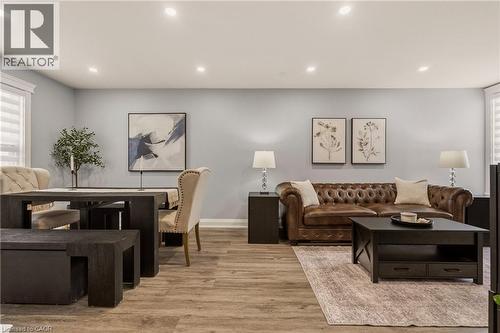 14 Mars Avenue, Hamilton, ON - Indoor Photo Showing Living Room