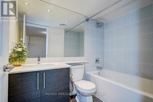 417 - 65 East Liberty Street, Toronto, ON - Indoor Photo Showing Bathroom