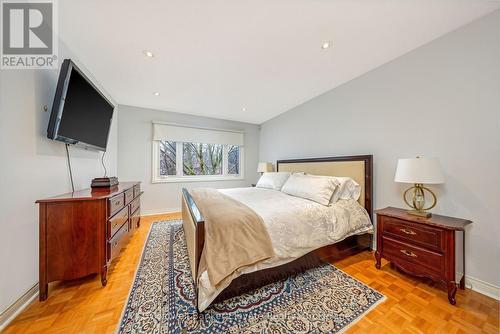 1531 Polesden Drive, Mississauga, ON - Indoor Photo Showing Bedroom