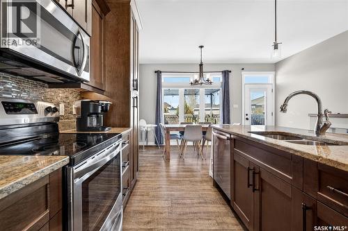 1181 Meier Drive, Moose Jaw, SK - Indoor Photo Showing Kitchen With Double Sink With Upgraded Kitchen
