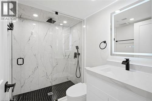 24 Treeview Drive, Toronto, ON - Indoor Photo Showing Bathroom