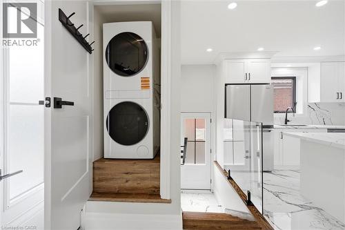 24 Treeview Drive, Toronto, ON - Indoor Photo Showing Laundry Room