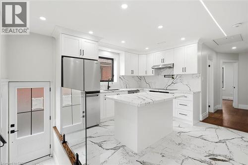 24 Treeview Drive, Toronto, ON - Indoor Photo Showing Kitchen With Upgraded Kitchen