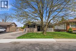 46 GLENVALE Drive  Hamilton, ON L9C 2X6