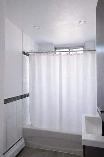 Salle de bains - 503-3635 Av. Ridgewood, Montréal (Côte-Des-Neiges/Notre-Dame-De-Grâce), QC - Indoor Photo Showing Bathroom