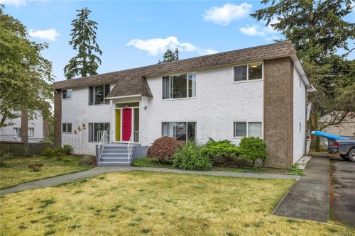 723 Nightingale Cres  Nanaimo, BC V9S 2N7