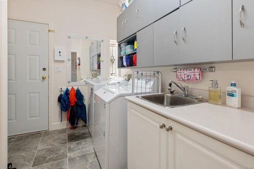 6246 Lower Chippewa Rd, Duncan, BC 