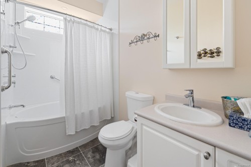 6246 Lower Chippewa Rd, Duncan, BC 