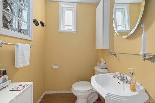 6246 Lower Chippewa Rd, Duncan, BC 