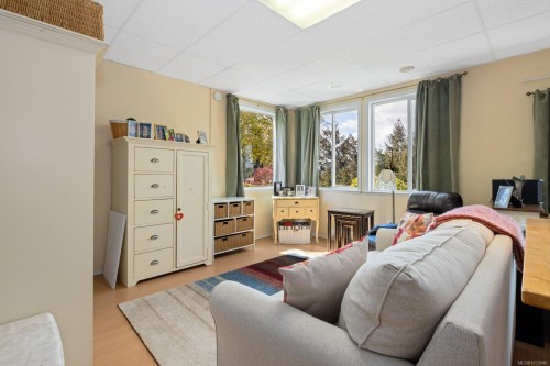 6246 Lower Chippewa Rd, Duncan, BC 