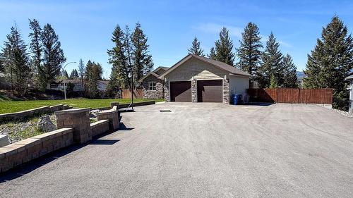 3013 Mount Royal Drive, Cranbrook, BC - Outdoor