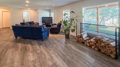 3013 Mount Royal Drive, Cranbrook, BC - Indoor Photo Showing Other Room