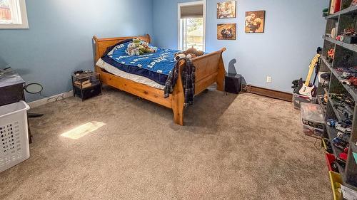 3013 Mount Royal Drive, Cranbrook, BC - Indoor Photo Showing Bedroom