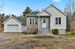 364 Côte St-Paul Saint-Colomban, QC J5K 1Z7