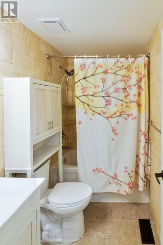 350 Boxbury Drive, Waterloo, ON - Indoor Photo Showing Bathroom
