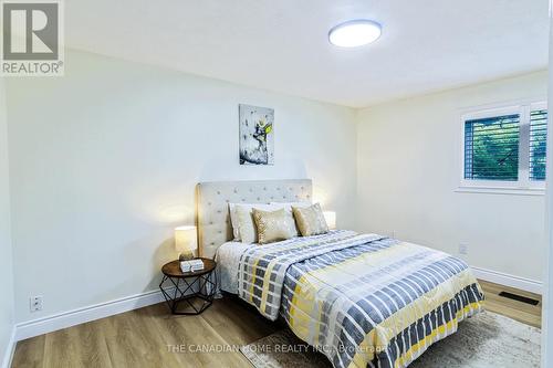 350 Boxbury Drive, Waterloo, ON - Indoor Photo Showing Bedroom