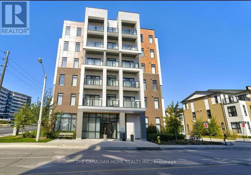 401 - 160 CANON JACKSON DRIVE  Toronto, ON M6M 0B6