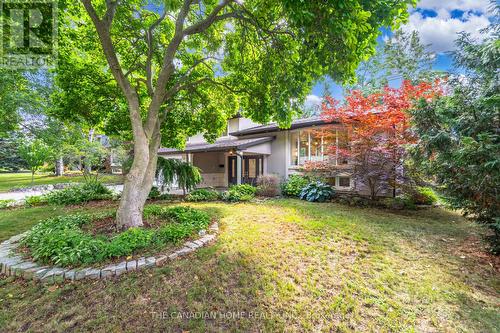 207 Penn Drive, Burlington, ON - Outdoor