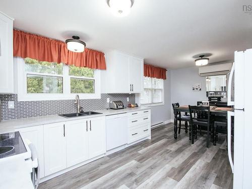 2810 Pinecrest Drive, Coldbrook, NS 