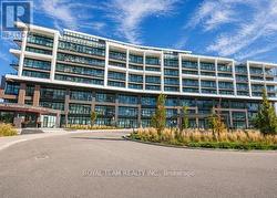 409 - 60 GEORGE BUTCHART DRIVE Toronto, ON M3K 0E1
