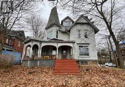 5257 RIVER ROAD Niagara Falls, ON L2E 3G9