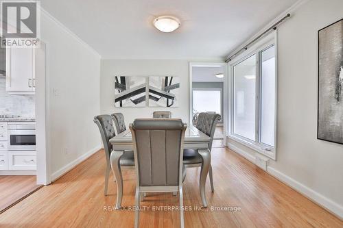 35 Hollyrood Heights Drive, Mississauga, ON - Indoor Photo Showing Dining Room