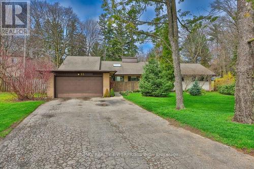 35 Hollyrood Heights Drive, Mississauga, ON - Outdoor