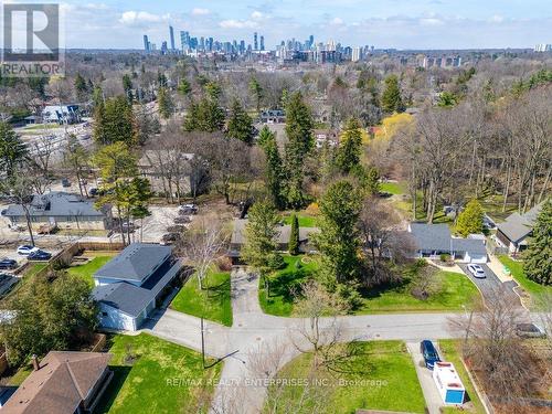 35 Hollyrood Heights Drive, Mississauga, ON - Outdoor With View