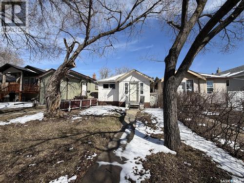 1037 Broder Street, Regina, SK - Outdoor