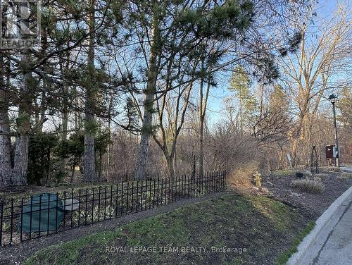 19 Hackett Street, Ottawa, ON - Outdoor With View