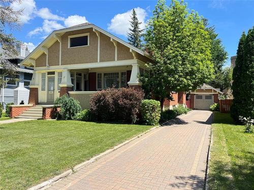451 16th Street  Brandon, MB R7A 4Y1