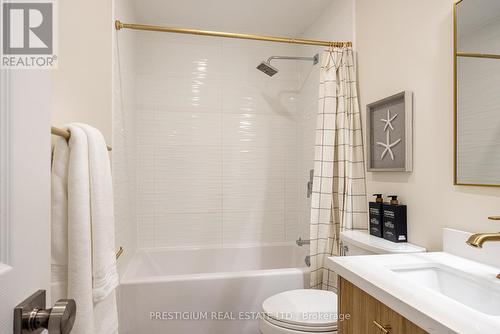 4094 Teakwood Drive, Mississauga, ON - Indoor Photo Showing Bathroom