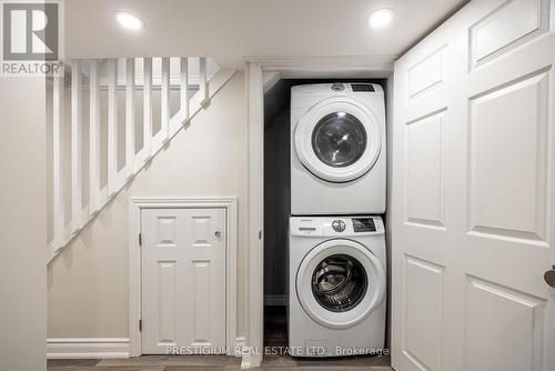 4094 Teakwood Drive, Mississauga, ON - Indoor Photo Showing Laundry Room