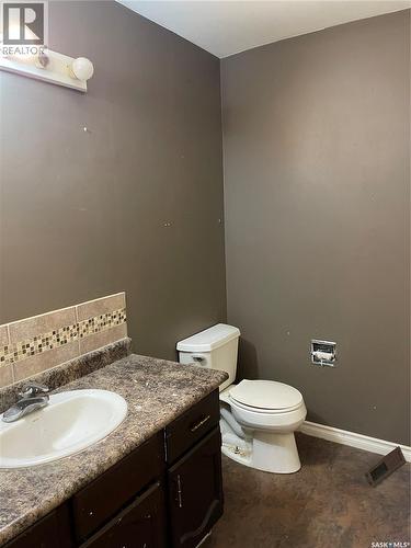 137 1St Street W, Pierceland, SK - Indoor Photo Showing Bathroom
