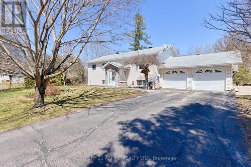 8 RIDGE DRIVE  Laurentian Valley, ON K8A 6W2