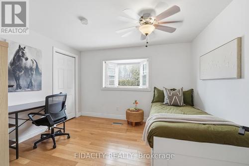 6560 Jack Pine Crescent, Ottawa, ON - Indoor Photo Showing Bedroom
