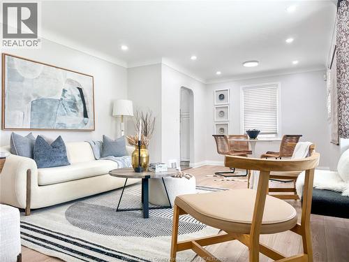 2628 Randolph, Windsor, ON - Indoor Photo Showing Living Room