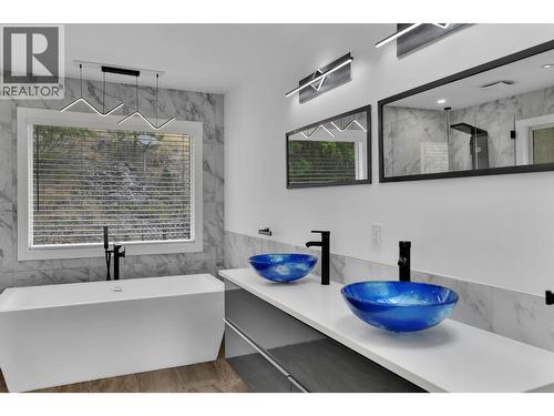 115 Par Boulevard, Kaleden, BC - Indoor