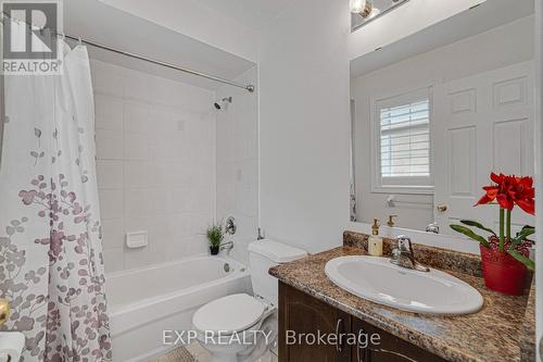 3095 Tacc Drive, Mississauga, ON - Indoor Photo Showing Bathroom