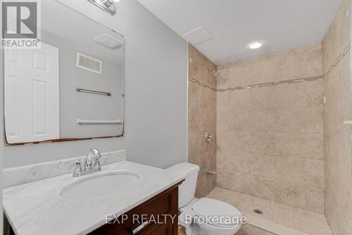 3095 Tacc Drive, Mississauga, ON - Indoor Photo Showing Bathroom