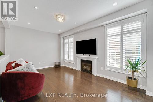 3095 Tacc Drive, Mississauga, ON - Indoor Photo Showing Living Room With Fireplace