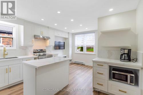 844 Stirling Avenue S, Kitchener, ON - Indoor Photo Showing Kitchen With Upgraded Kitchen