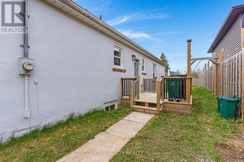 844 Stirling Avenue S, Kitchener, ON - Outdoor