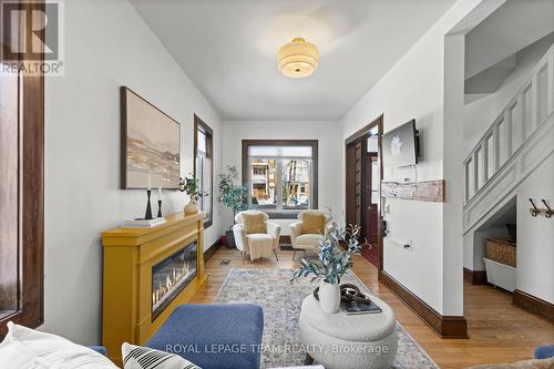 92 Third Avenue, Ottawa, ON - Indoor