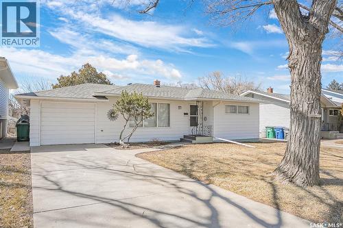 1217 J AVENUE N  Saskatoon, SK S7L 2L7